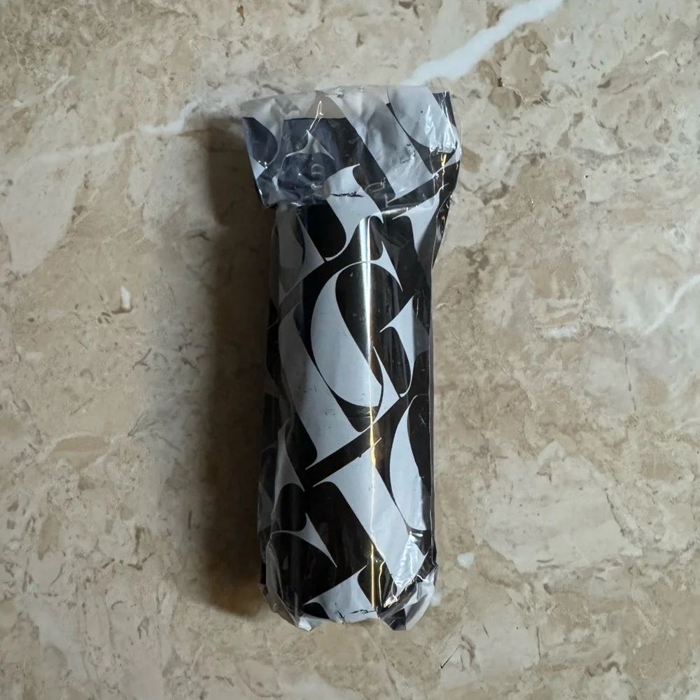 Laura Geller Angled Retractable Kabuki Brush NEW IN PACKAGE
